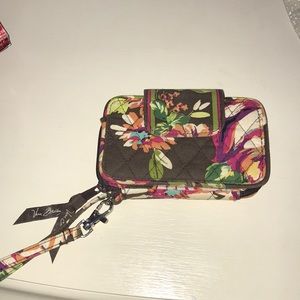 VB Wristlet Wallet with Slot for Phone